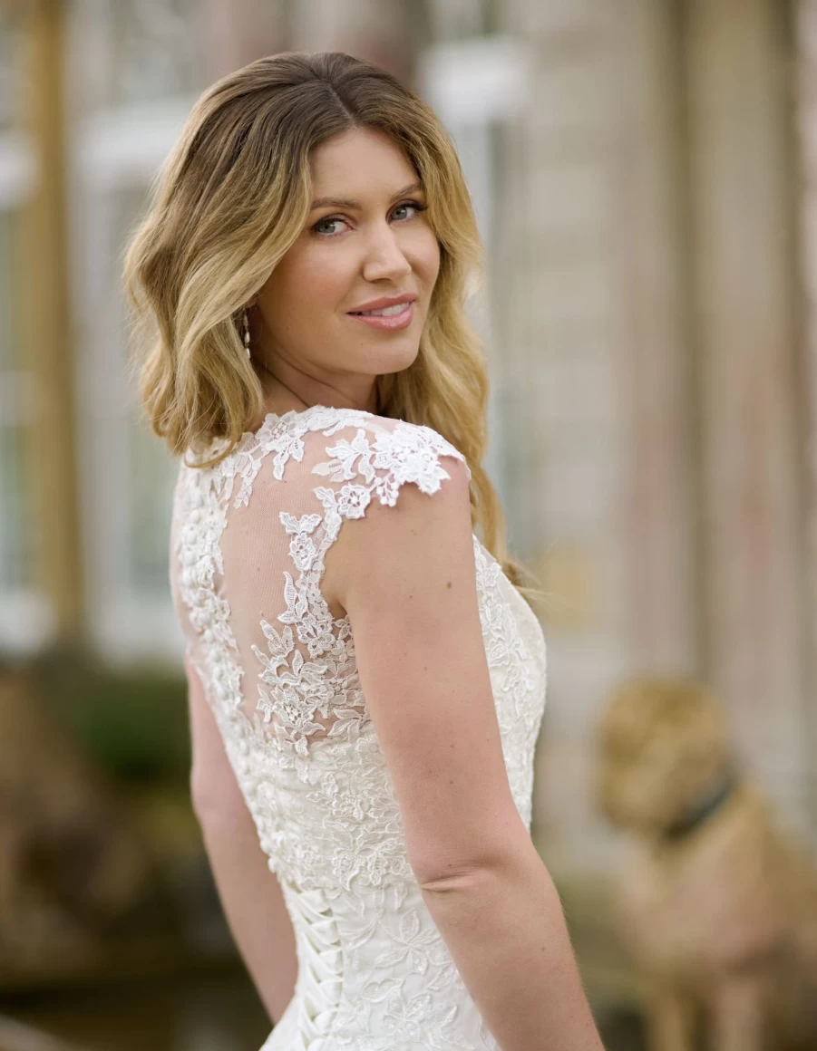 Amixi Anthea Women's Fashion Collection - Stylish & Trendy Apparel