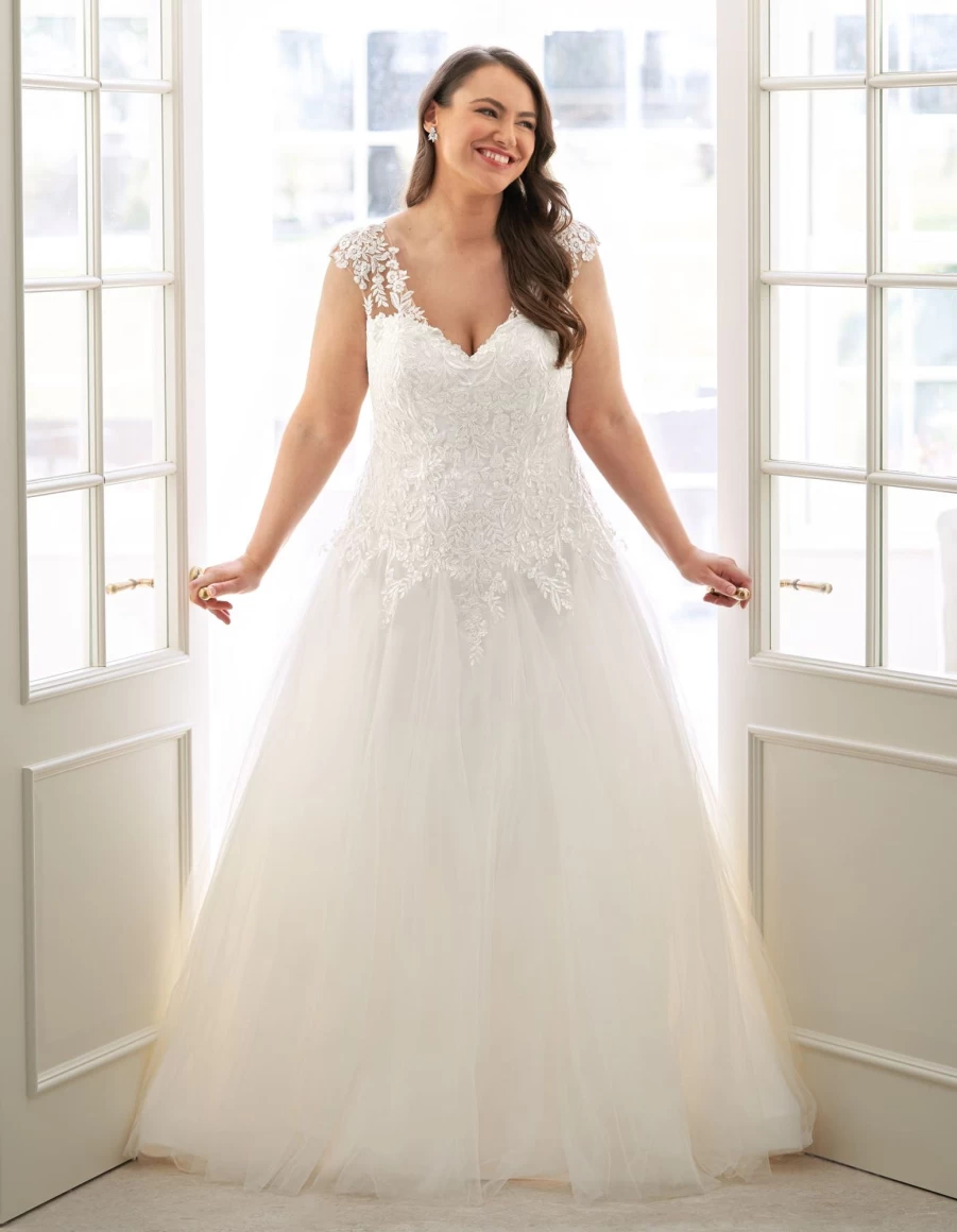 Anna Sorrano Women's Ivory Dress - Elegant & Stylish Fashion