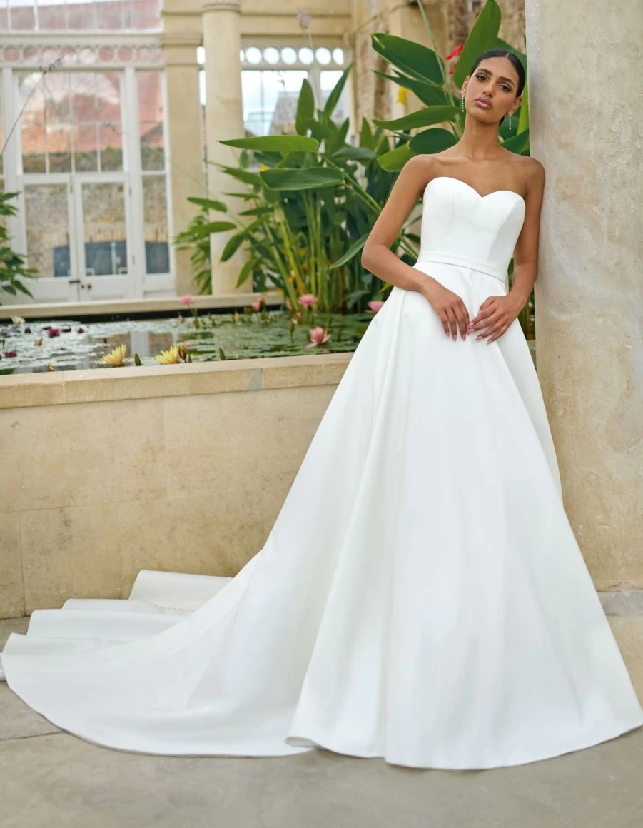 Anna Sorrano Women's Ivory Yanina Elegant Dress