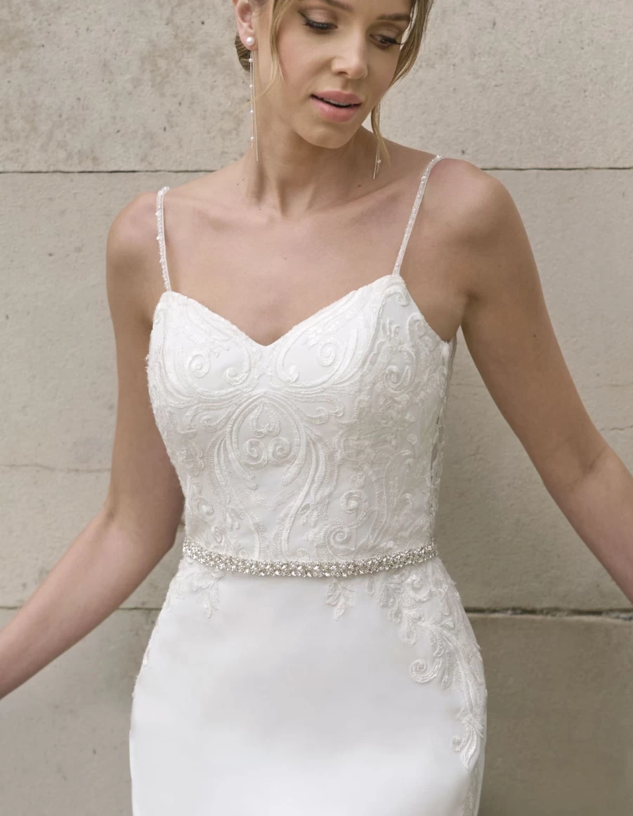 Amixi Leonie Women's Fashion [Product Type] - Elegant & Stylish Design