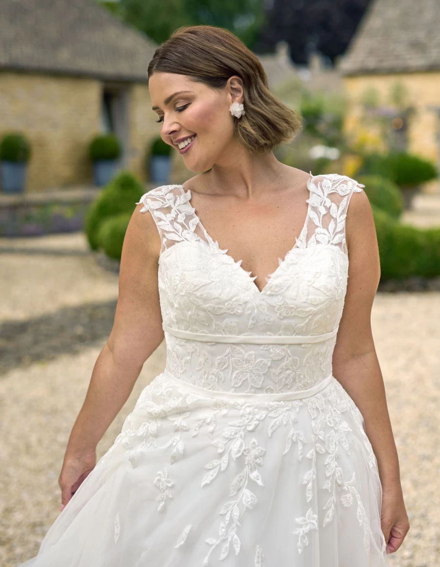 "Heidi Hudson Ottilia Ivory Dress for Women"