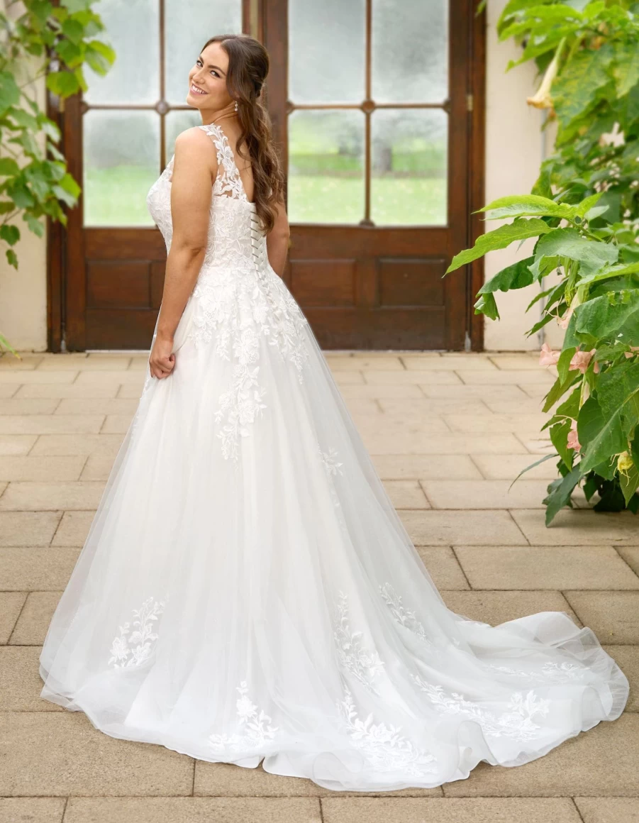 "Viva Bride Ivory Monikh Wedding Dress for Women – Elegant Bridal Gown"